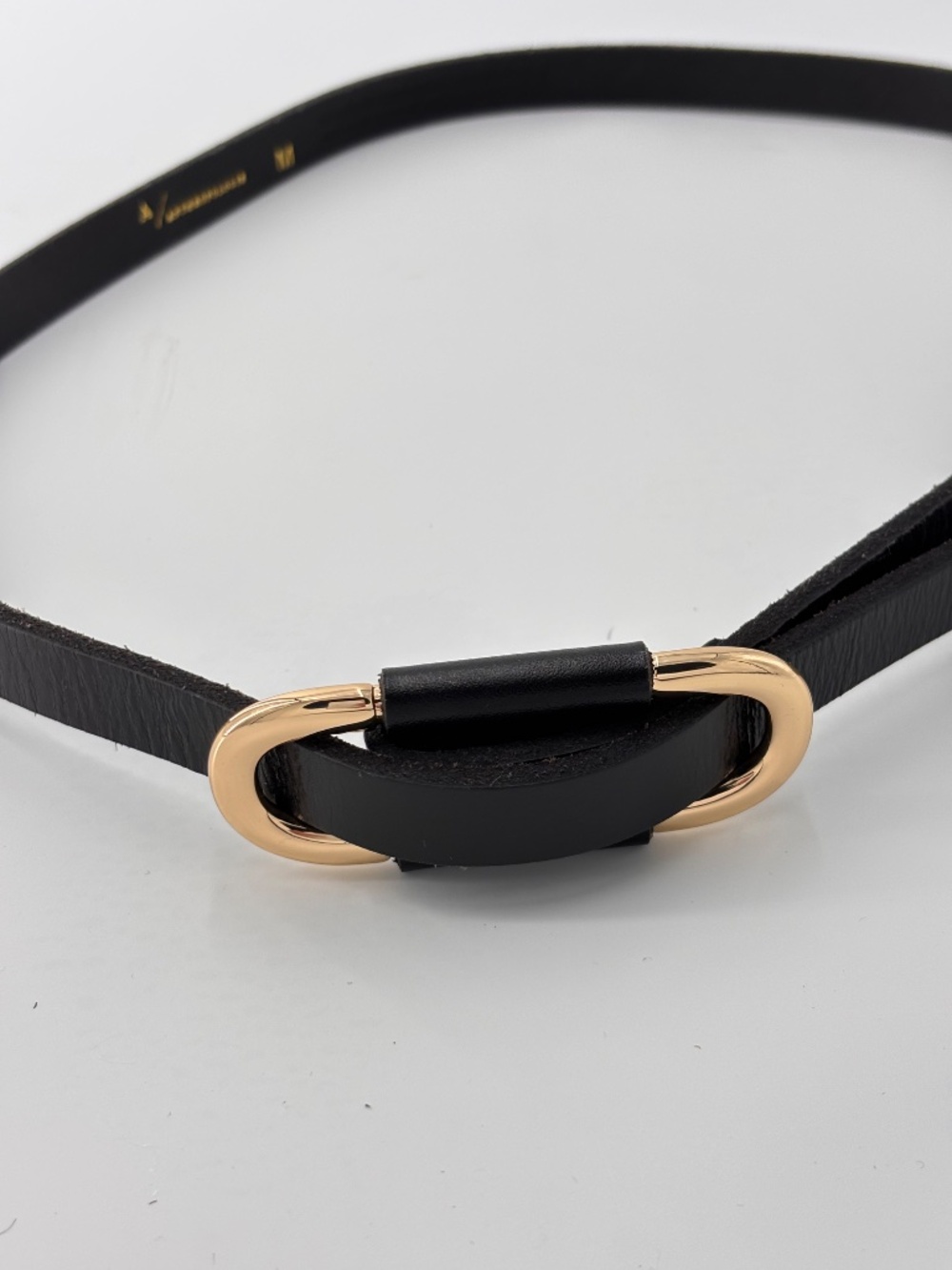Anthropologie Black Leather Slim Belt | Gold Oval Buckle | Size M | Like New - Picture 4 of 4